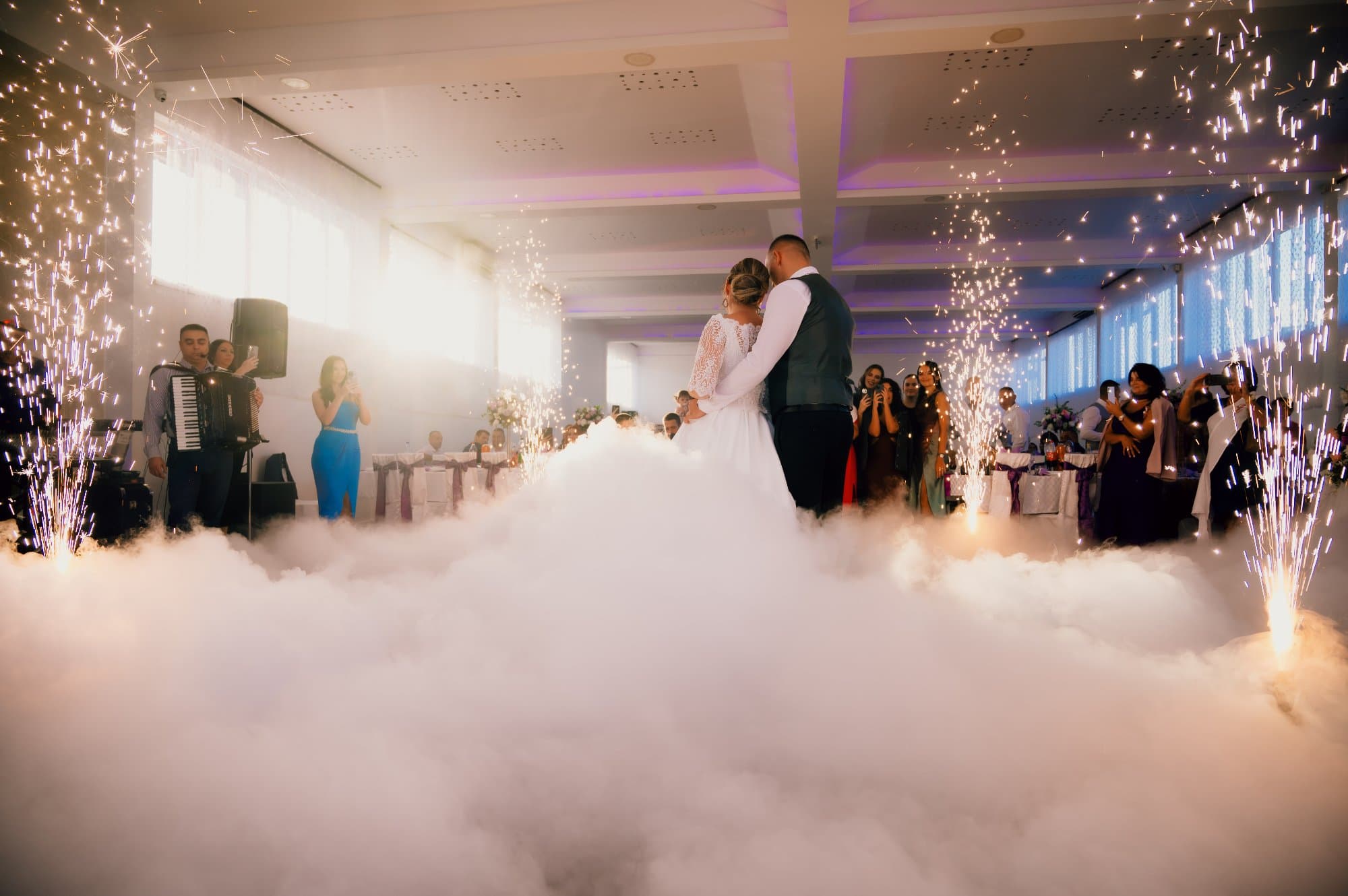 Niski dim za prvi ples 3