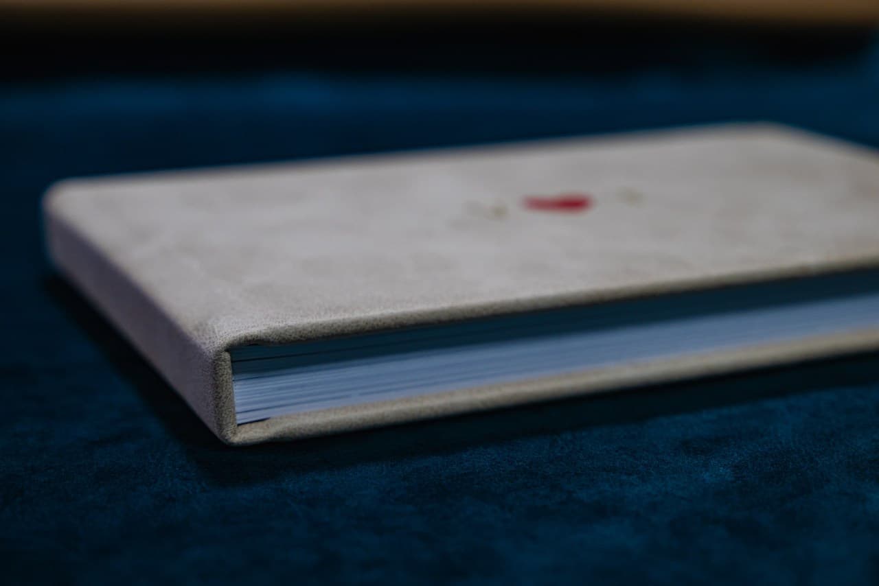 Magic Book Studio | Premium Photobook 📖✨ 2