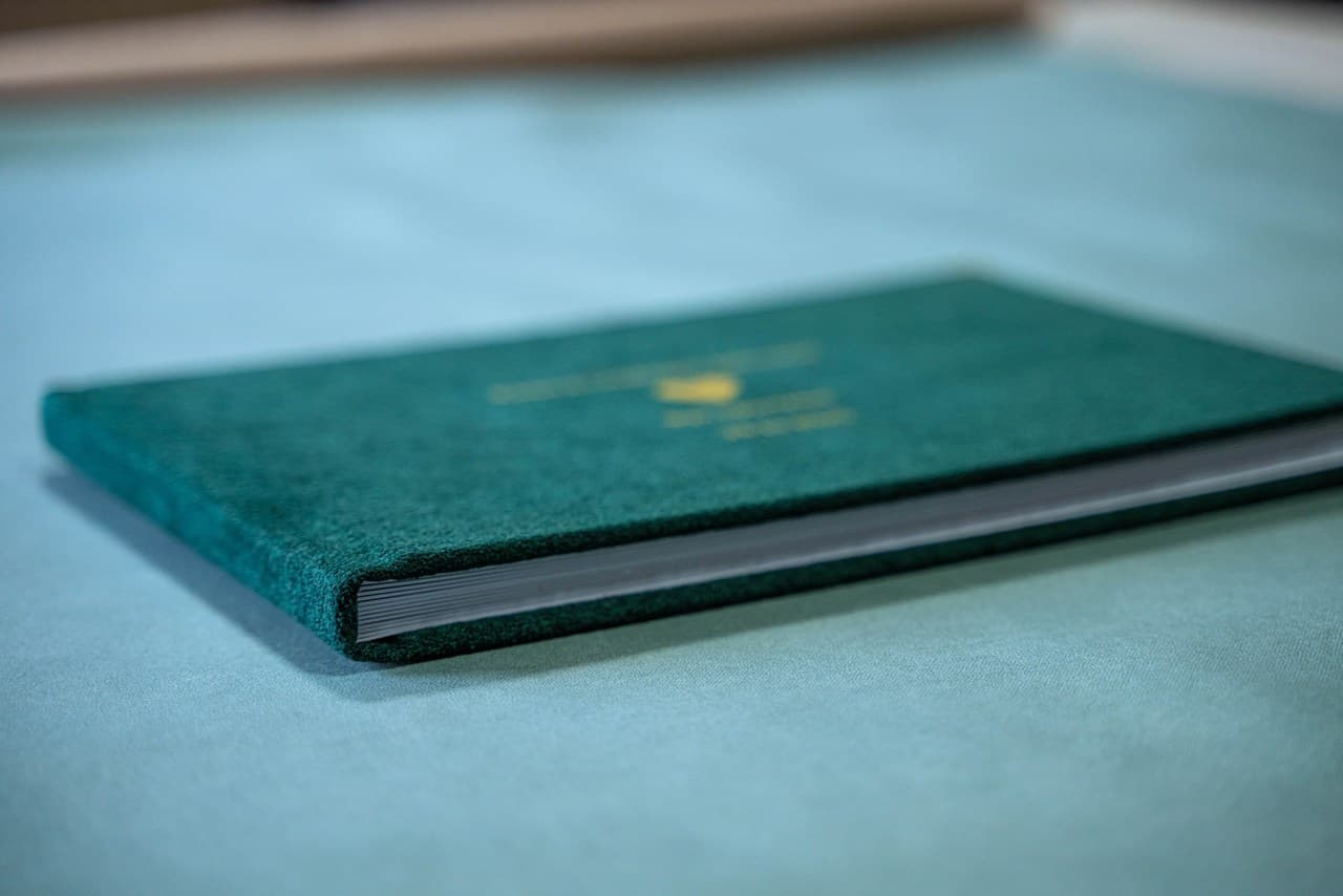 Magic Book Studio | Premium Photobook 📖✨ 11