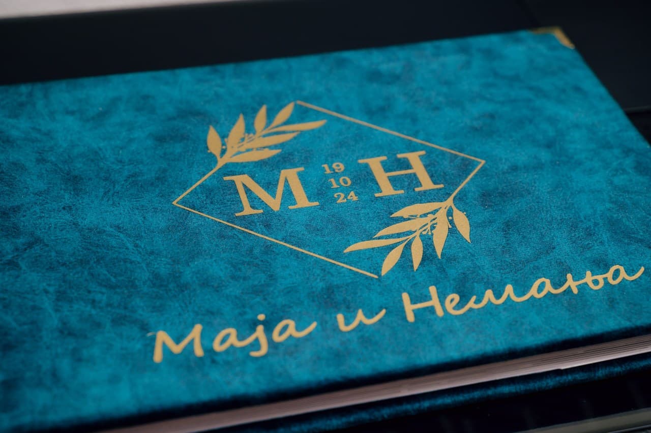 Magic Book Studio | Premium Photobook 📖✨ 18