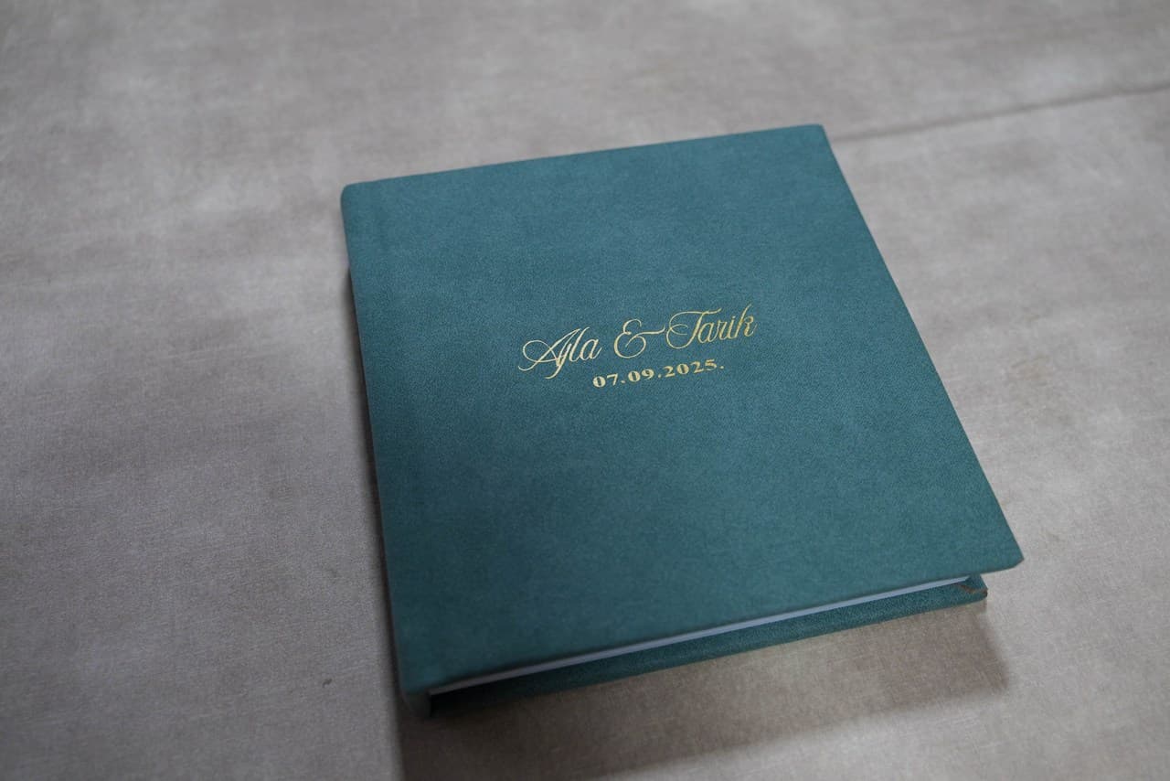 Magic Book Studio | Premium Photobook 📖✨ 25