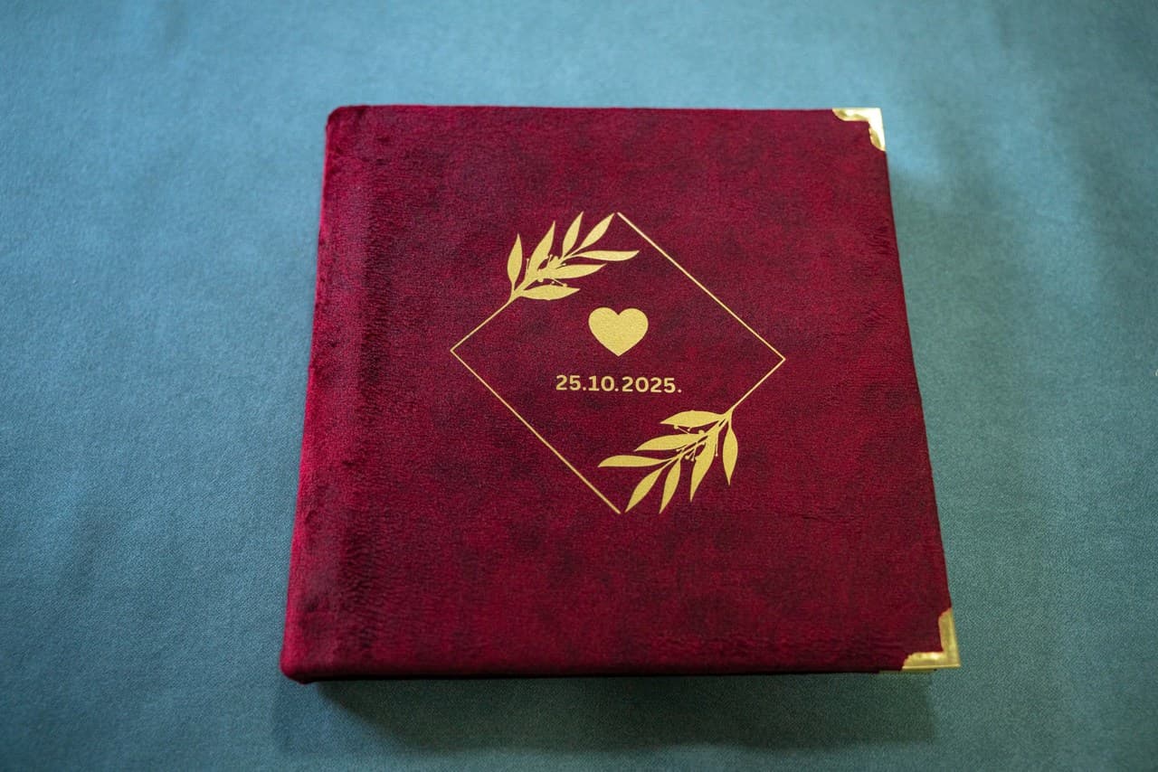 Magic Book Studio | Premium Photobook 📖✨ 28