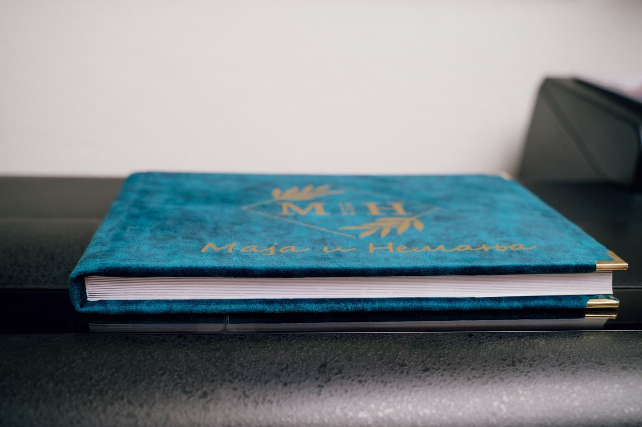 Magic Book Studio | Premium Photobook 📖✨ 27