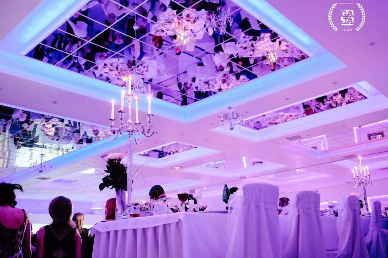 Svečani salon Krin 18