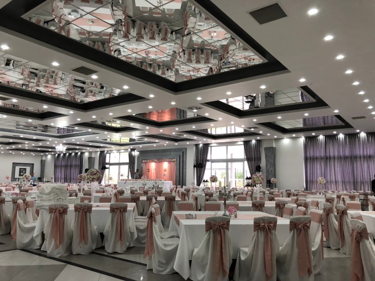 Svečani salon Krin fotografija 2