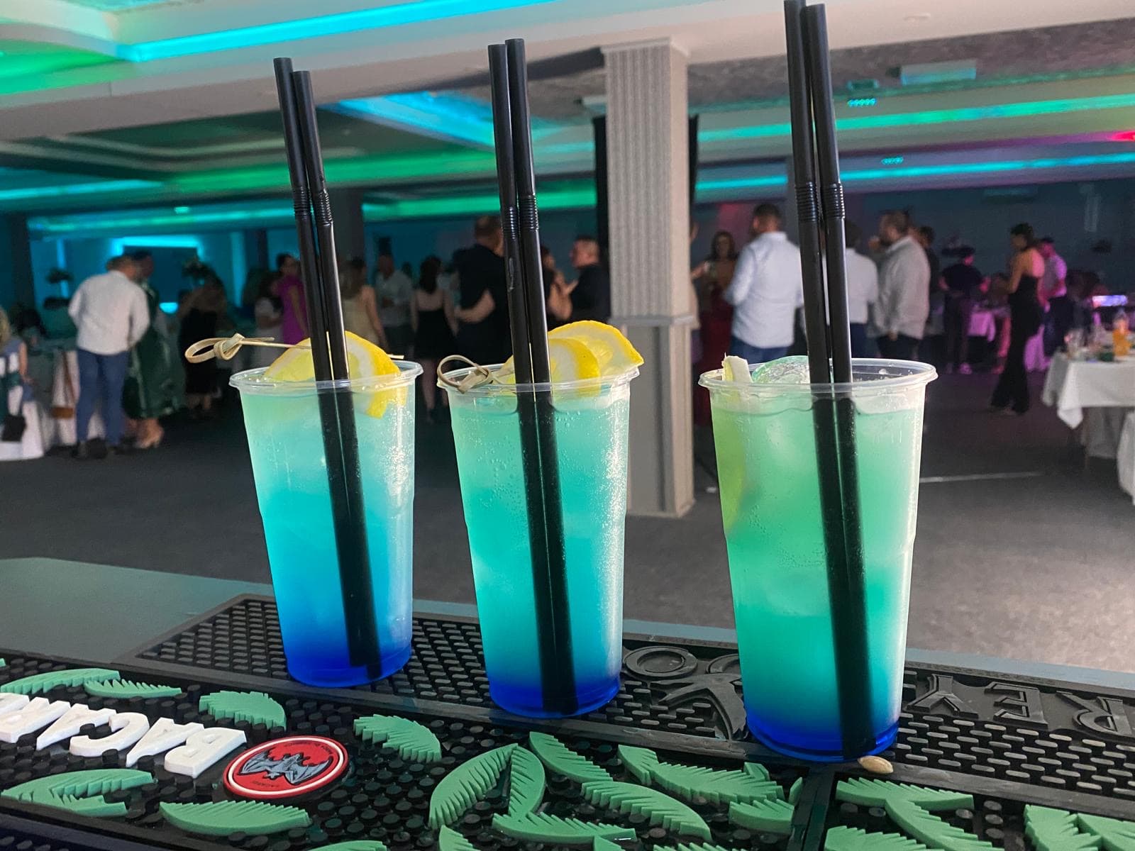 Mobilni koktel šank 7