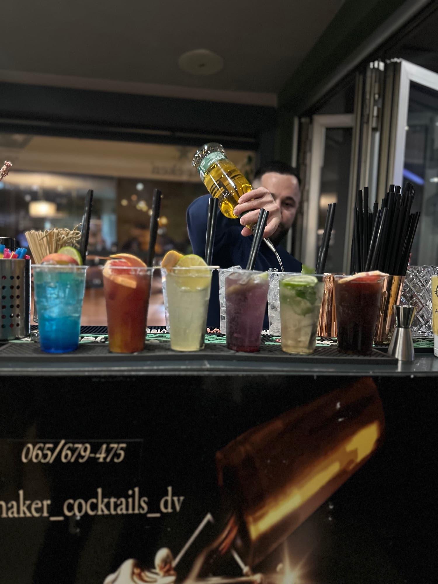 Mobilni koktel šank 11