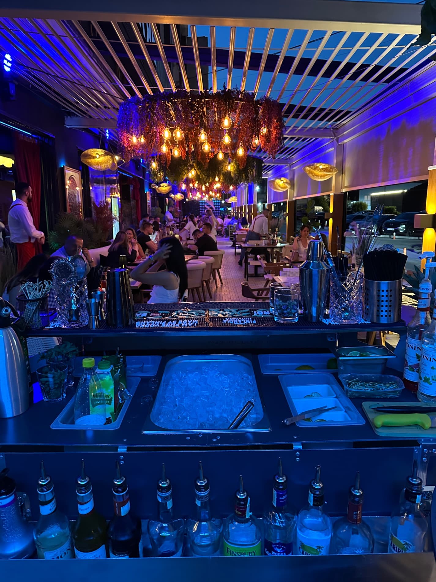 Mobilni koktel šank 16