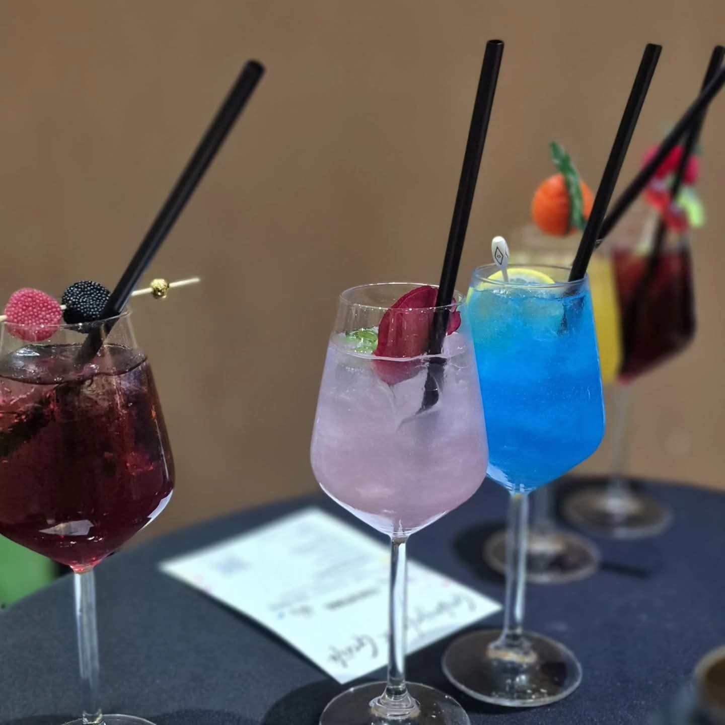 Kokteli Azzuro (Azzuro Group) 12