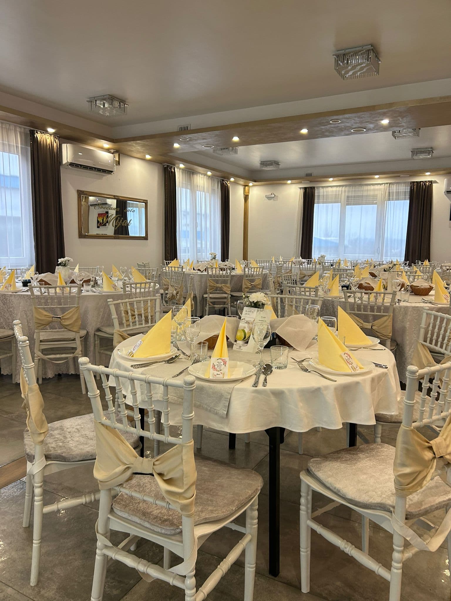 Svečana sala Mijat 6