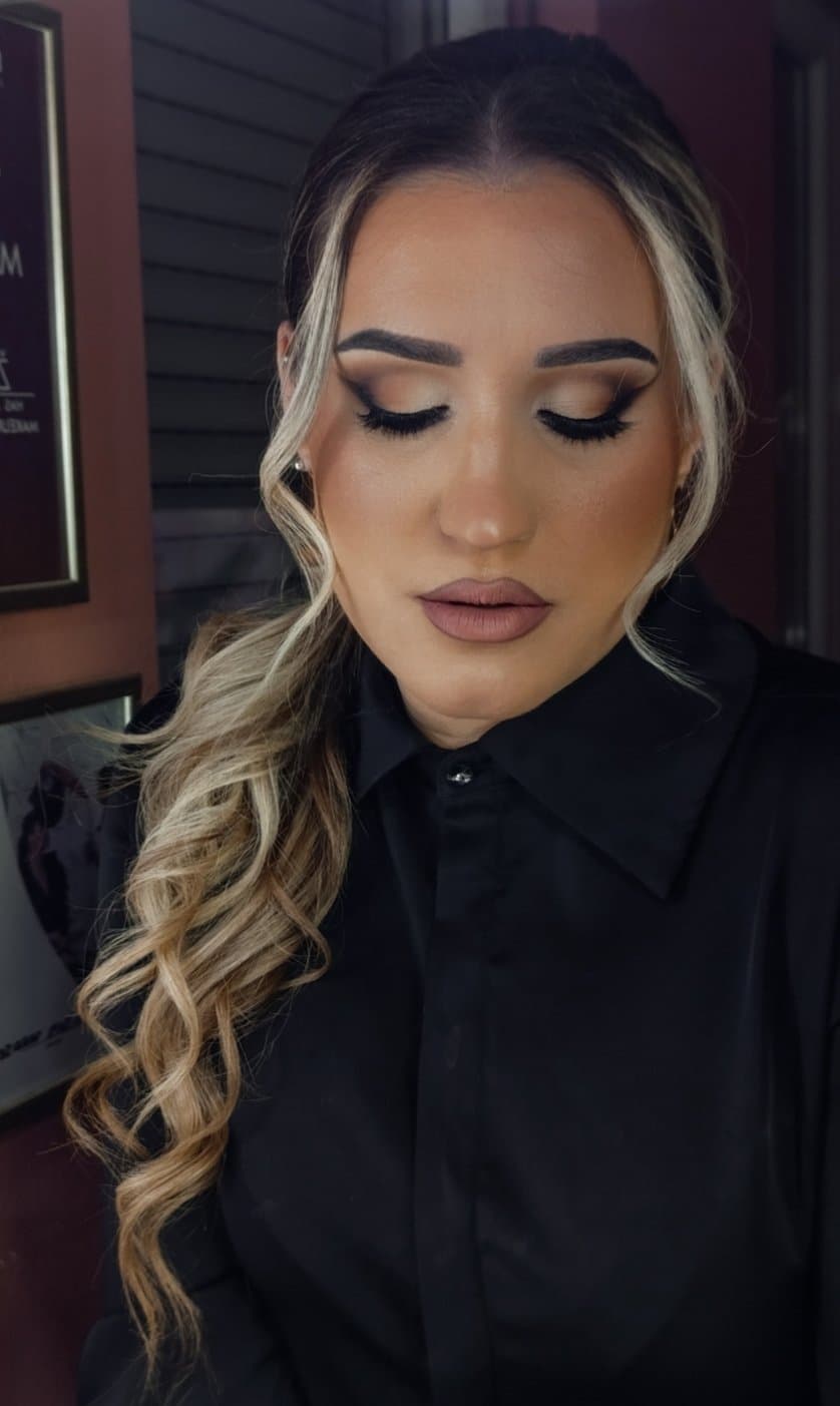 Profesionalno šminkanje i svečane frizure Željana Savić 11