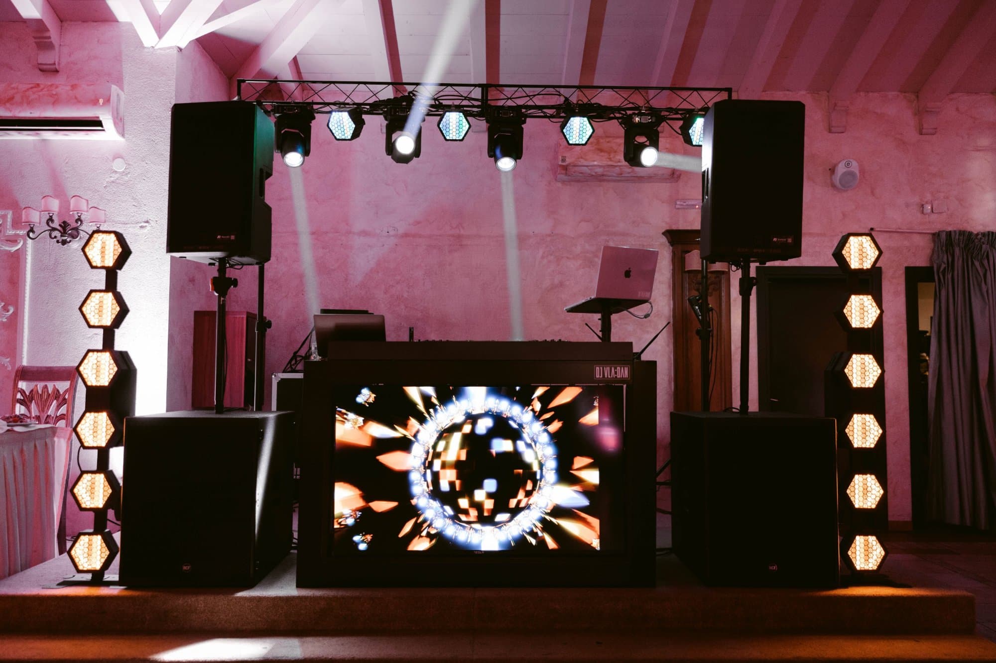 DJ - Ozvučenje / Rasvjeta 11