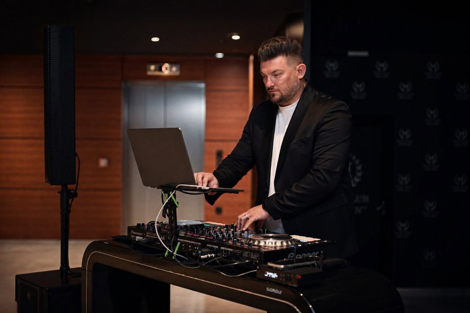 DJ MilloOne | Weddings & Events fotografija 4